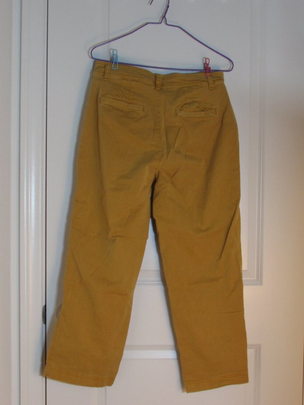 GAP Pants - Picture 2 of 2